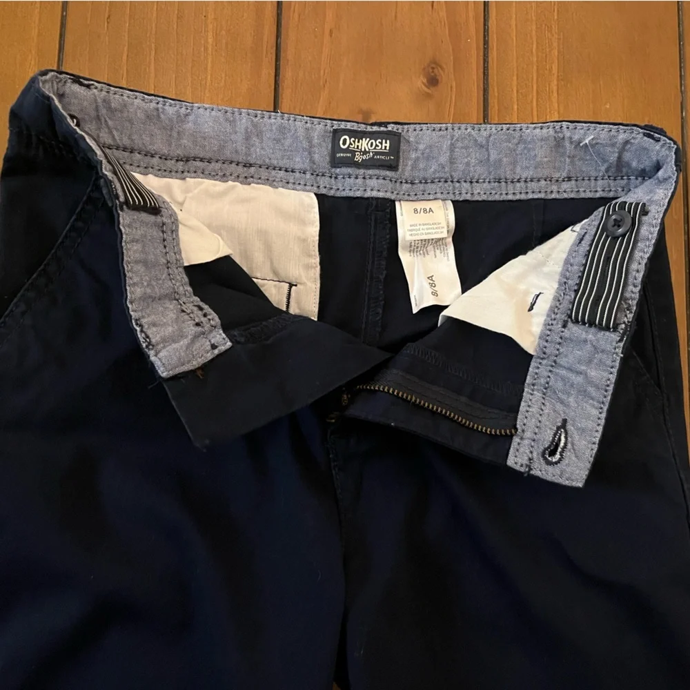 NWOT OshKosh B’gosh Adjustable Waistband Stretch Chino Uniform Shorts Size 8